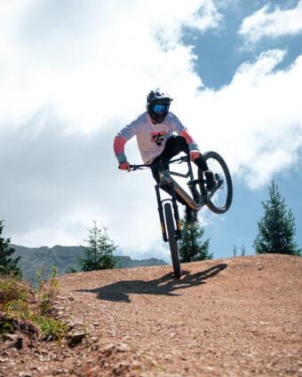 VTT de descente à La Clusaz